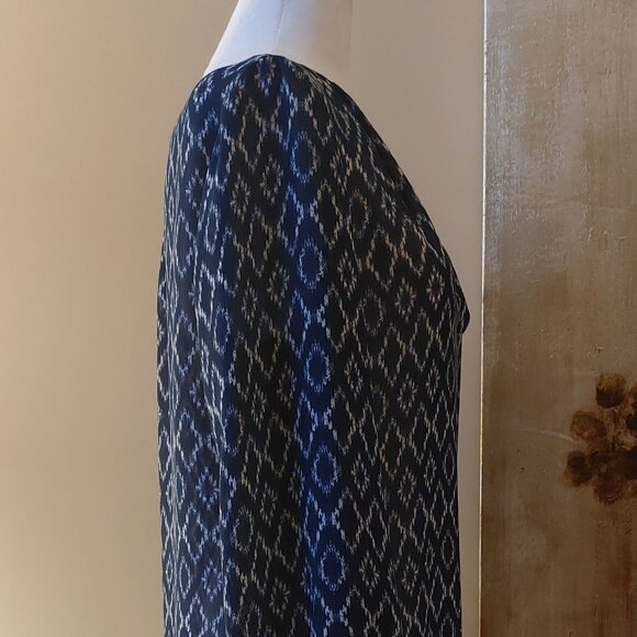 Banana Republic Blue Ikat Popover Blouse - Picture 3 of 7